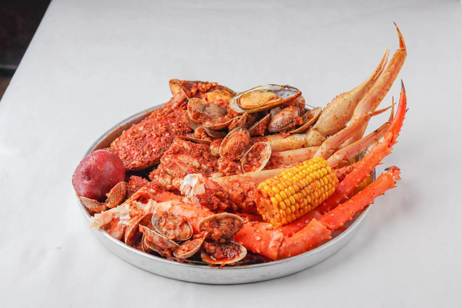 CAJUN SEAFOOD BOIL Juicy crawfish